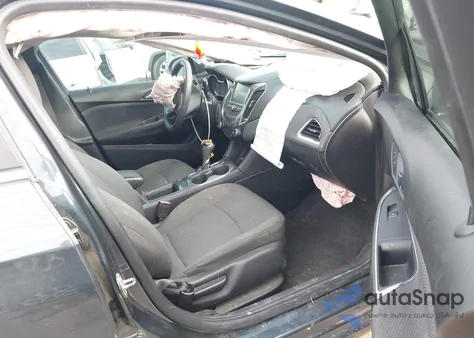 2018 Chevrolet Cruze Lt Auto z USA, uszkodzony, nr VIN 3G1BE6SMXJS551276